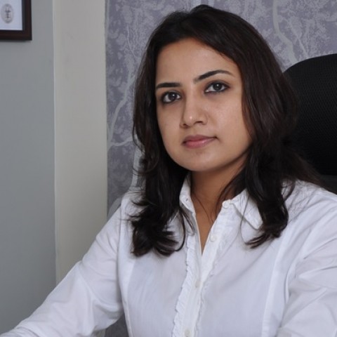 Deepika Lunawat博士