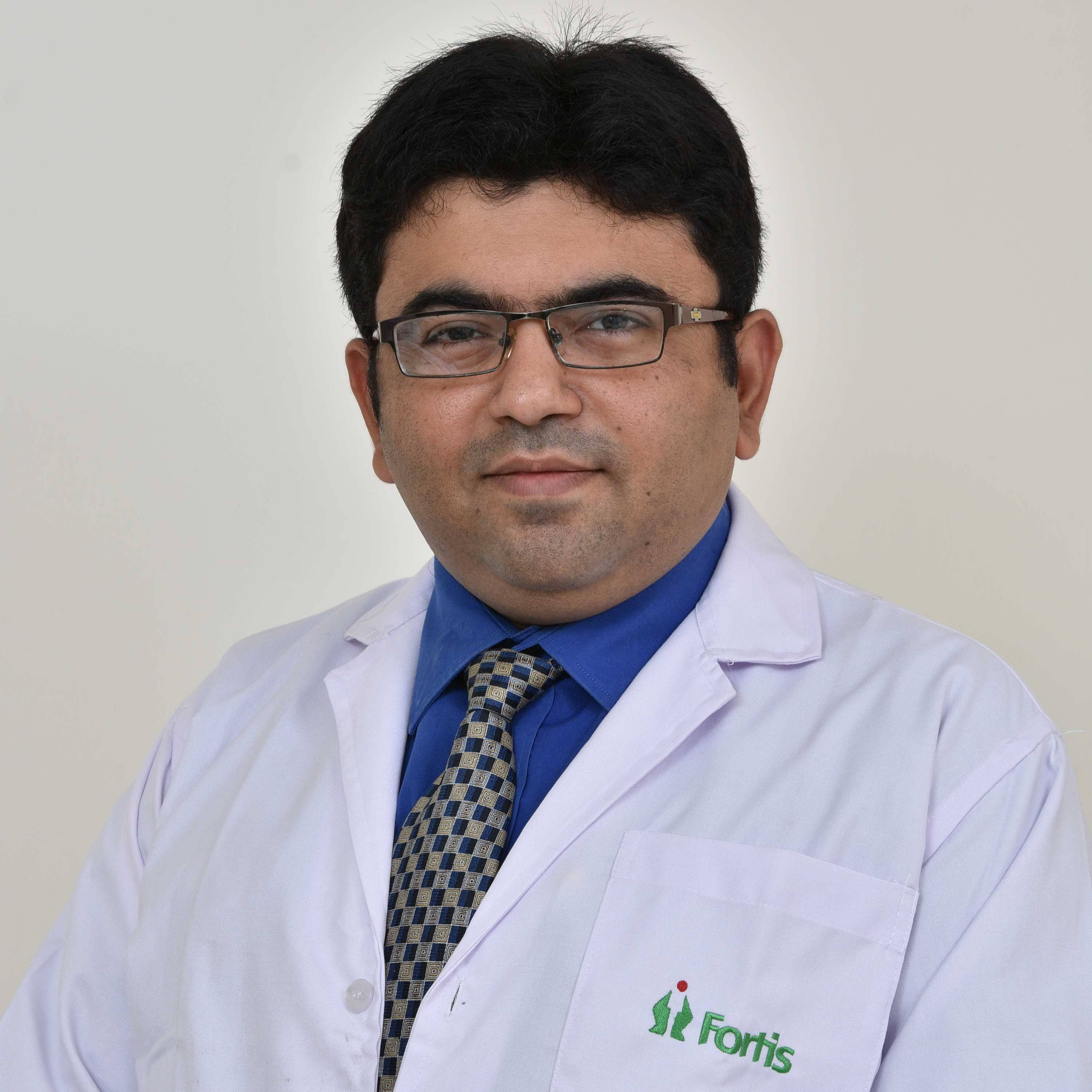 Asif Yusuf Virani博士